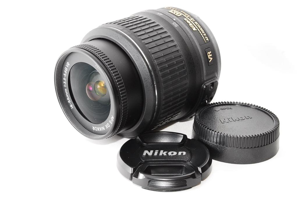 Nikon standard zoom lens DX NIKKOR VR exclusively for Nikon DX format AF-S 18-55mm f/3.5-5.6G