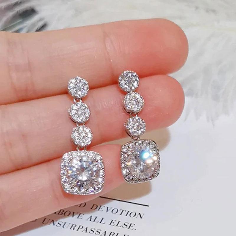Light luxury and fashionable new geometric square slightly inlaid with diamond earrings, beautiful and super fairy temperament noble earrings women