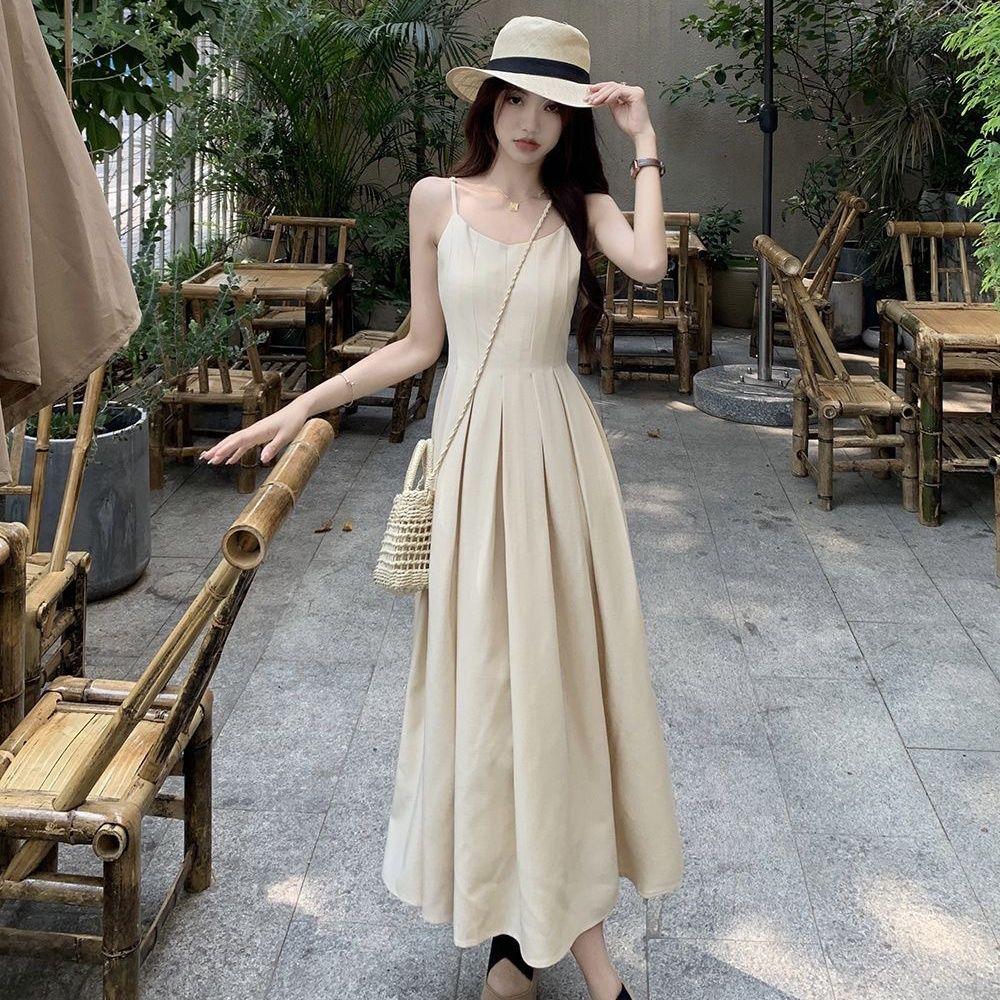Women's Summer 2024 Sleeveless French-Inspired Pleated Waist Sling Dress