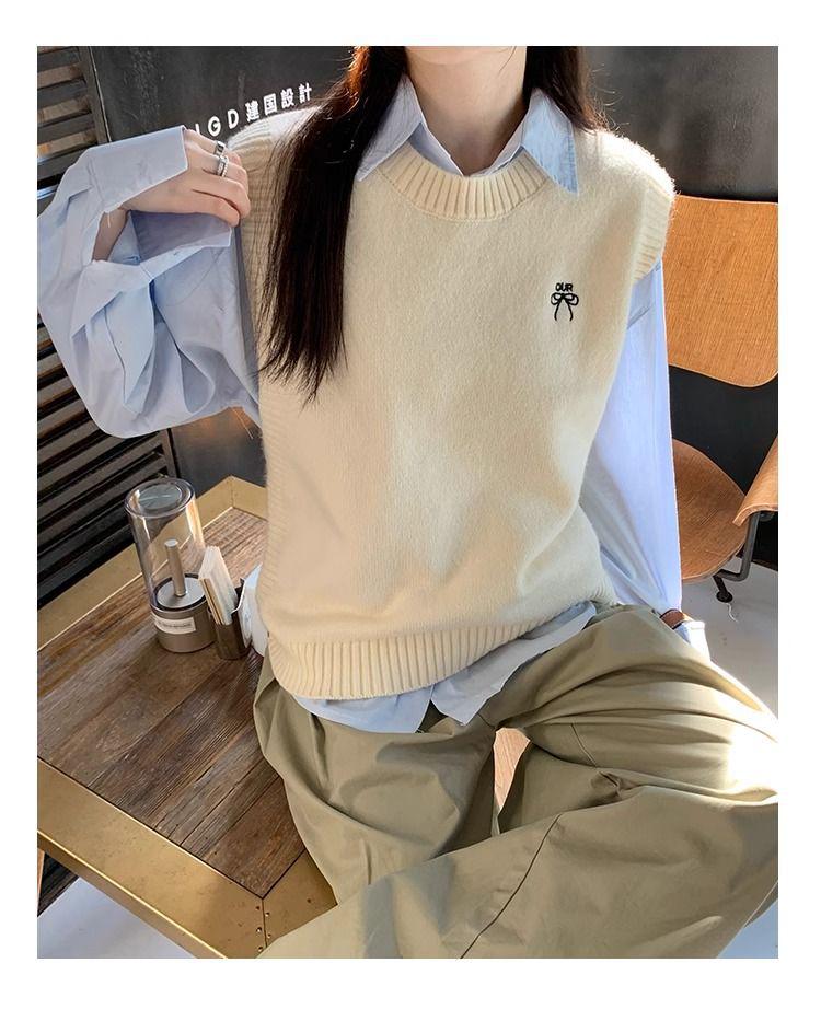 Women's Knitted Sweater Vest - Spring/Autumn 2024 Petite Sleeveless Layering Top