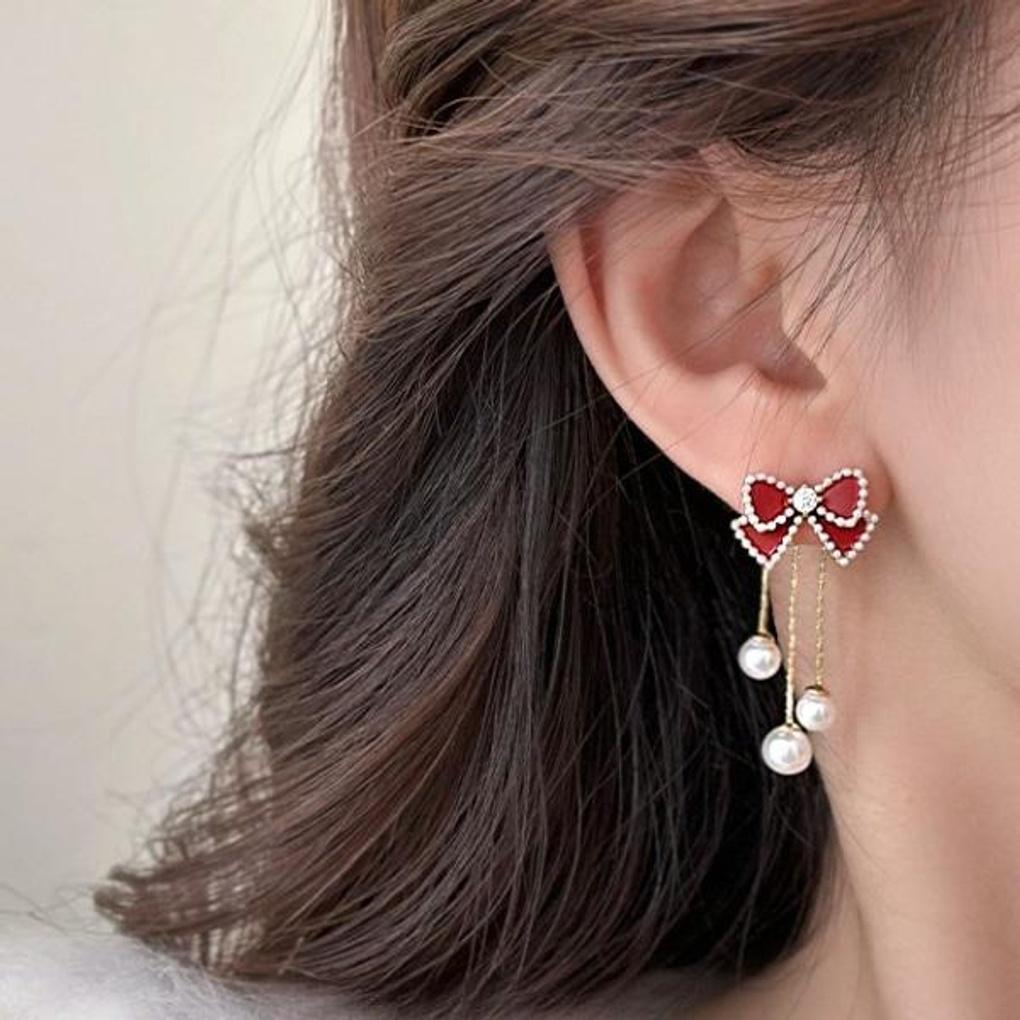 Women's Three Pearl Drop Mini Ribbon Earrings [Silver Needle]
