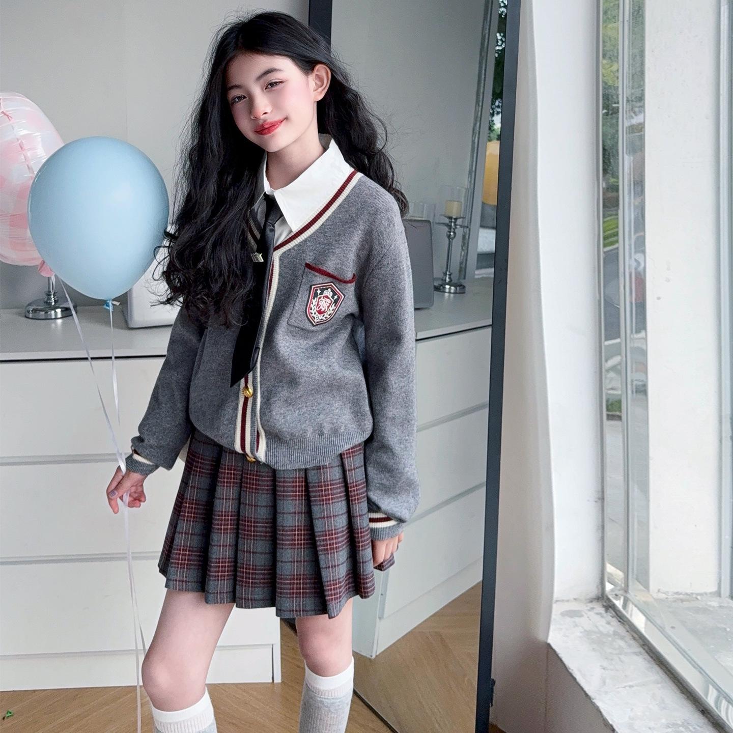 

Girls 2025 Preppy-Style Knitted Cardigan, Shirt & Pleated Skirt Set for Spring/Autumn 160cm