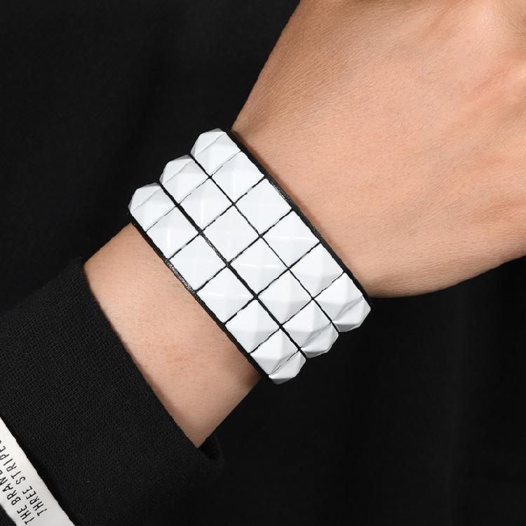 Bracciale in Pelle Comodo Borchie Quadrate Punk Bangle Regolabile per Uso Quotidiano Regalo Accessorio di Moda