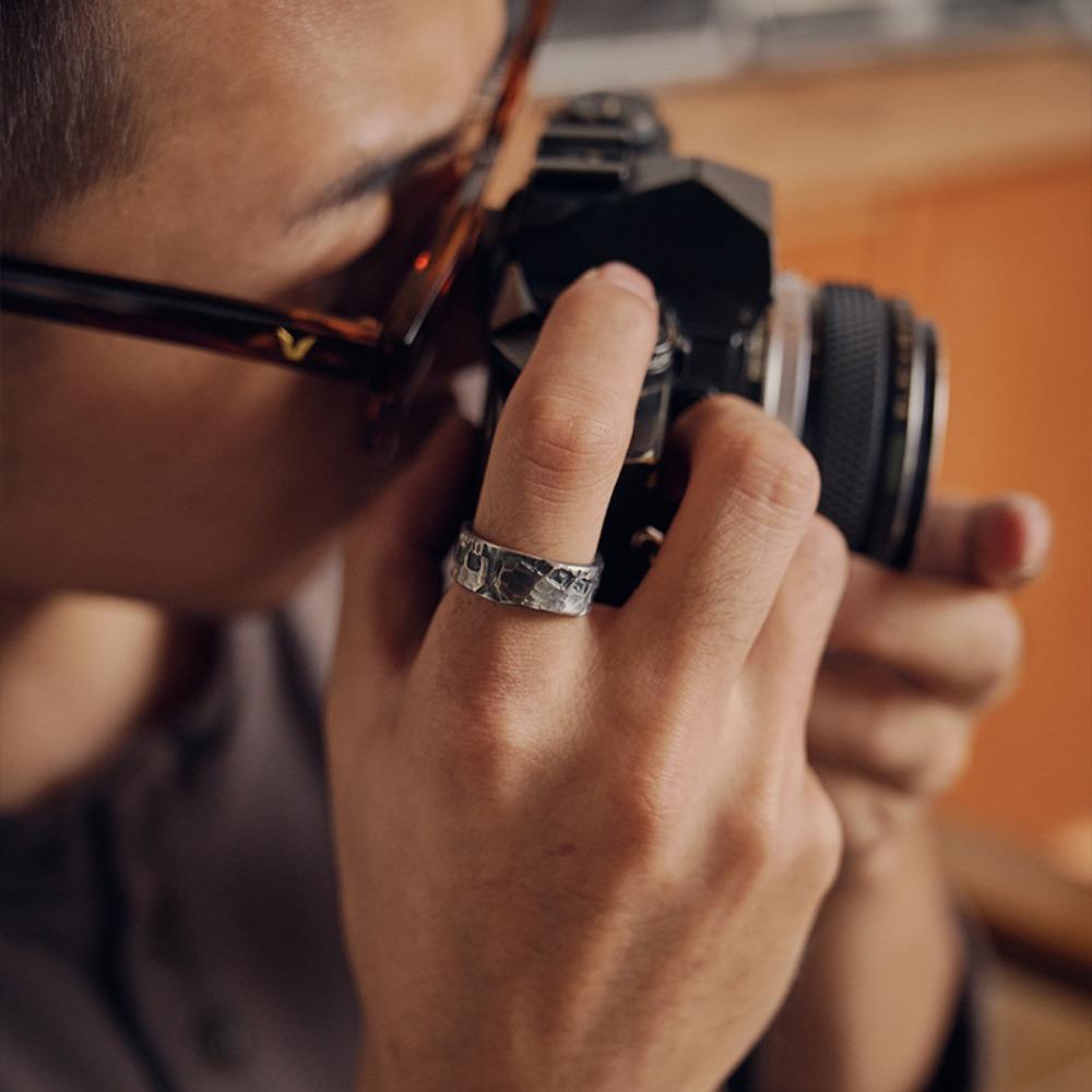 Egyszerű, Kreatív és Személyre szabott Új Design Éjszakai Szellem Koponya Gyűrű Férfi Nyitott Állítható Méret Divattrend Niche Gyűrű