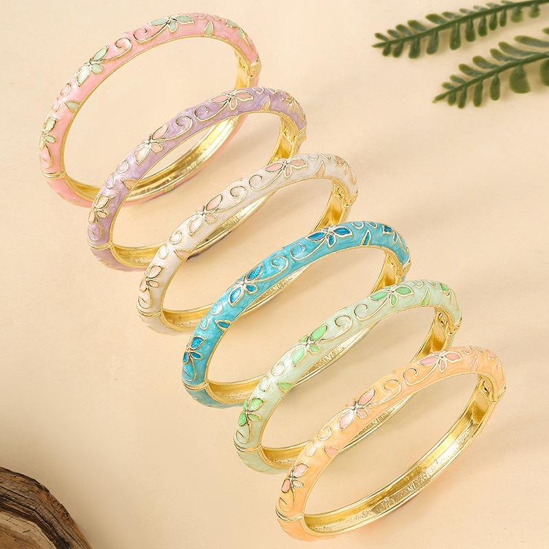 Floral Design Enamel Cloisonne Bangle Vintage Golden Trim Non-Tarnish Jewelry for Girls Daily Wear Valentine's Day Gift