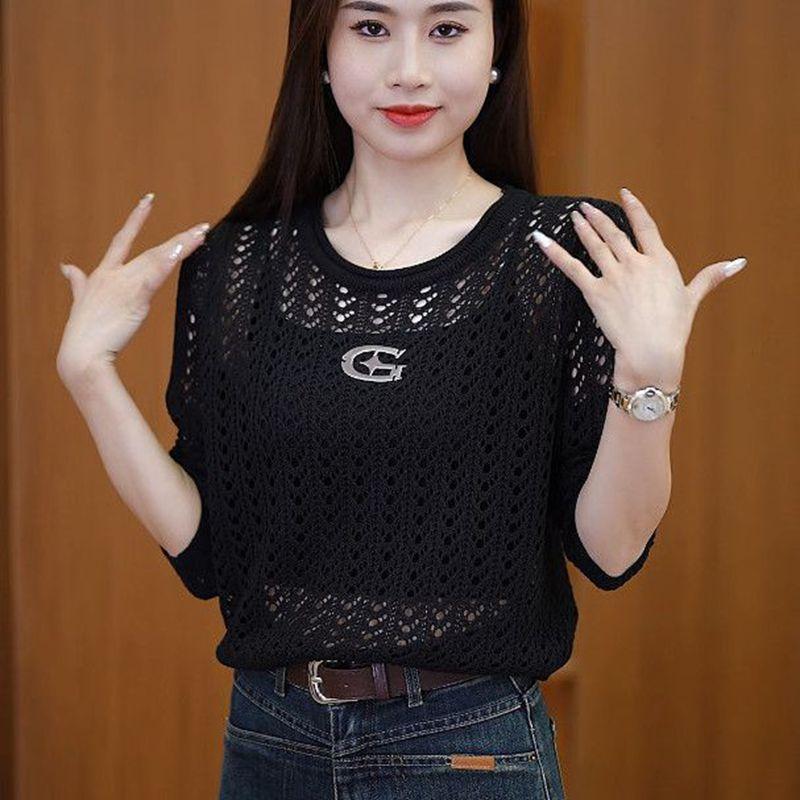 Fashionable Hollow Out Knitted Sweater for Women Versatile and Slimming Long Sleeved Round Neck Hooded Top