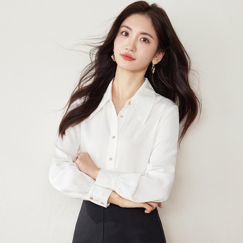 

Spring 2025 Versatile Ladies Fashion Shirt for Workplace and Commute Medium белый