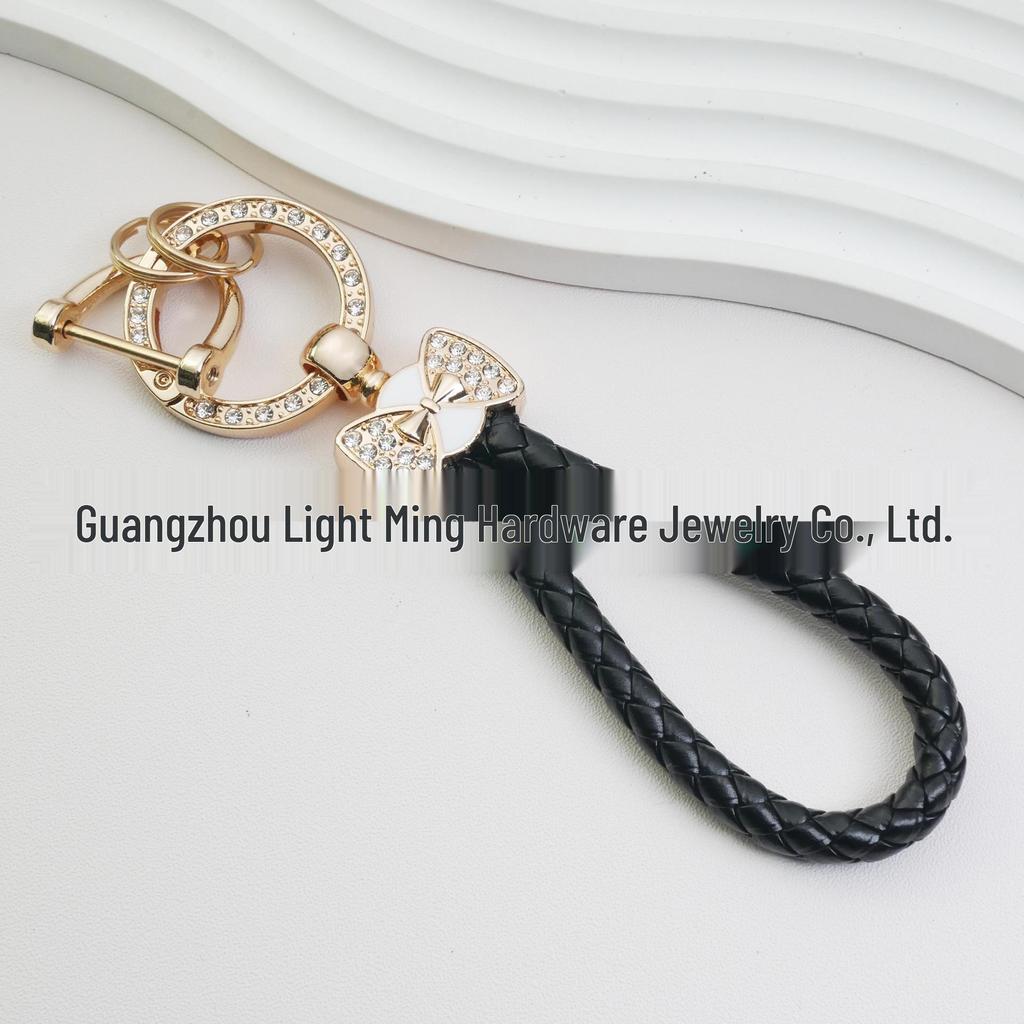 Rhinestone Horseshoe Keychain: Hand-woven Rope with Zinc Alloy Pendant, Anti-Lost Ring, Fashionable Car Key Accessory.
