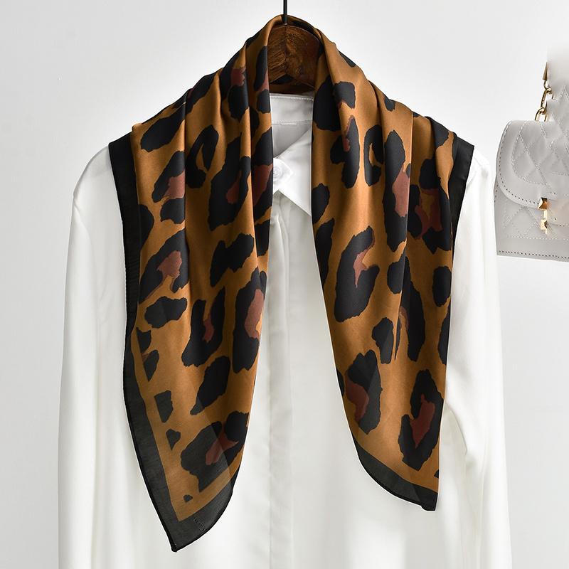 Retro Leopard Square Scarf Print Silk Scarf For Women Imitation Silk Fashion Versatile Headwear Bag Accessories Clothing 70*70cm