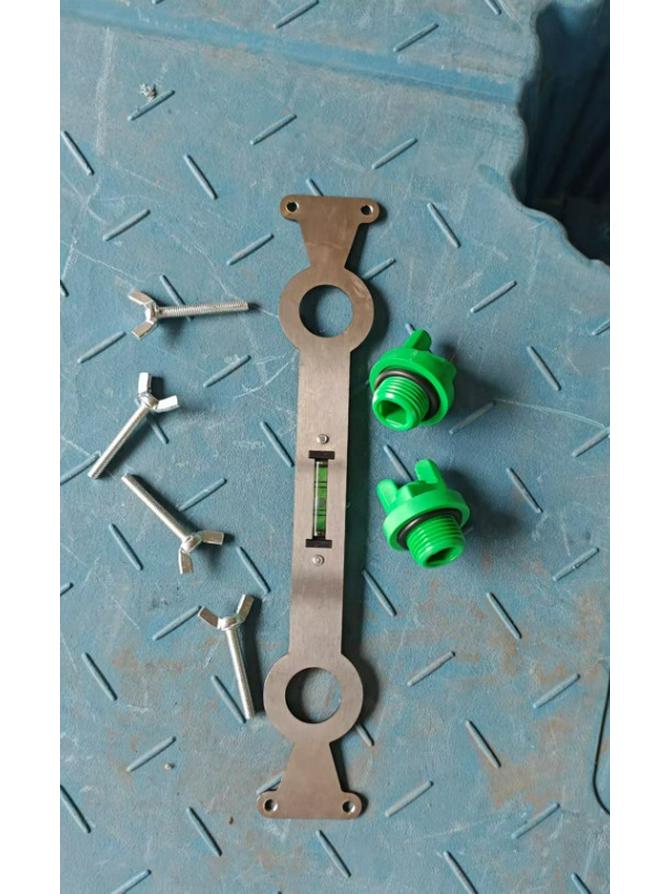 

Stainless Steel Universal Hot/Cold Water Pipe Holder & Leveler for Shower Installation