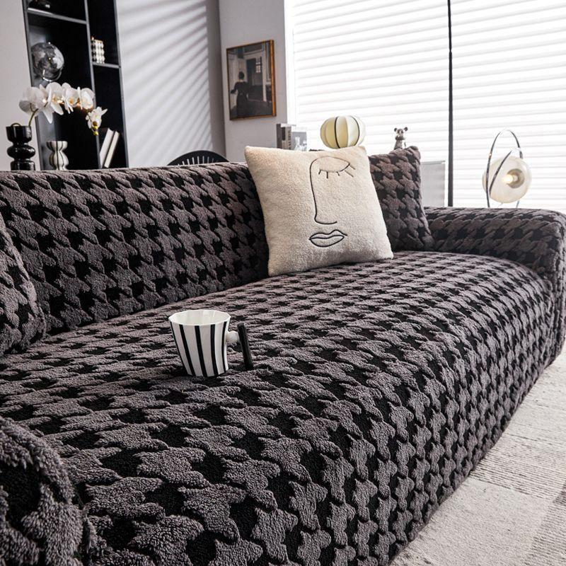 New Short Plush Sofa Cover Cloth Lamb Wool Universal Dust Cover Big Blanket Fully Enclosed L Sofas Towel Home Decoration