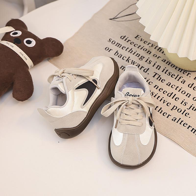 2025 Frühling und Herbst neue Kinder-Board-Schuhe weiche Sohle deutsche Trainingsschuhe Mädchen Mode Retro Sportschuhe Jungen Forrest Gump Schuhe