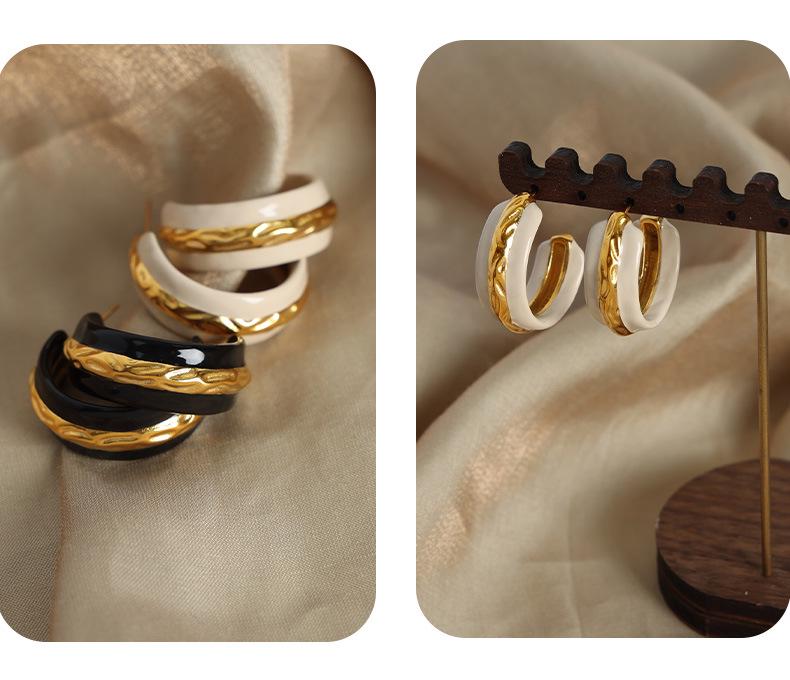 Hong Kong Style Hammered Titanium Steel Gold-Plated C-Shaped Earrings with Drip Glaze Design
