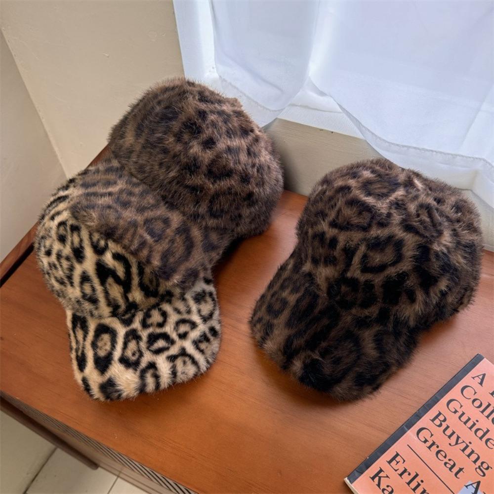 Casual Plush Hat Adjustable Duckbill Cap Street Fashion Baseball Cap Autumn Winter