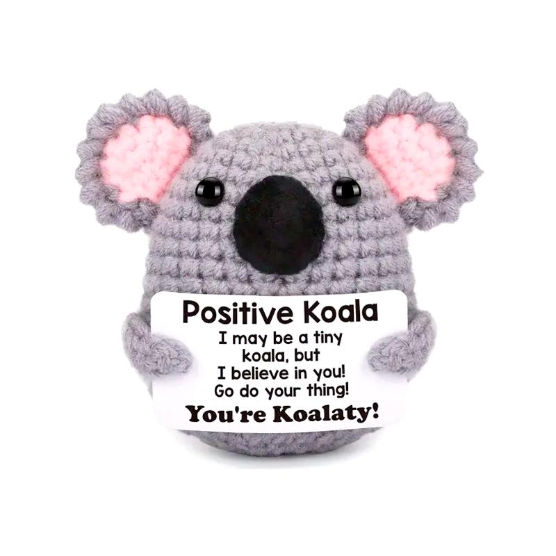 1 Stück Gehäkelter Koala Grau mit Inspirierender Botschaft Lustig & Niedlich Gestrickte Tiere Handgefertigt Positive Puppe Schreibtischornament