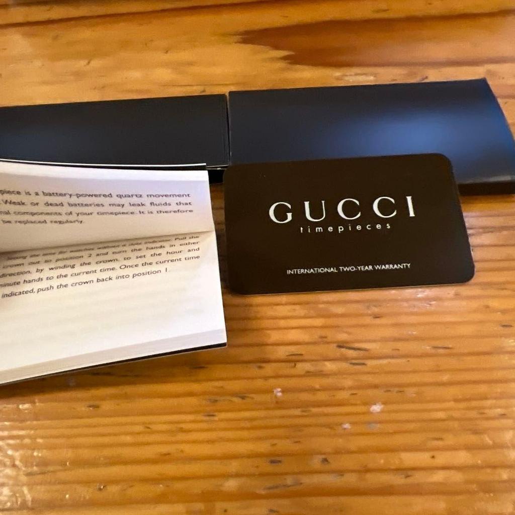 Used GUCCI watch Gucci watch