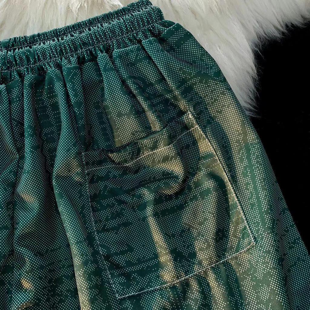 Schnelltrocknende Seidenshorts im Batik-Stil für Herren – trendige, lockere, lässige und vielseitige Sommerkleidung.