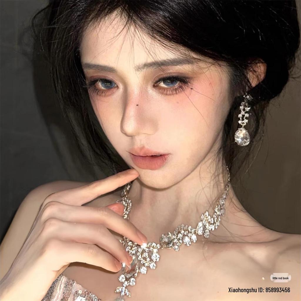 Koreanisches Palast Strass Geometrisches Wassertropfen Halsketten- & Ohrring-Set - Elegante Schlüsselbein-Kette für Damen