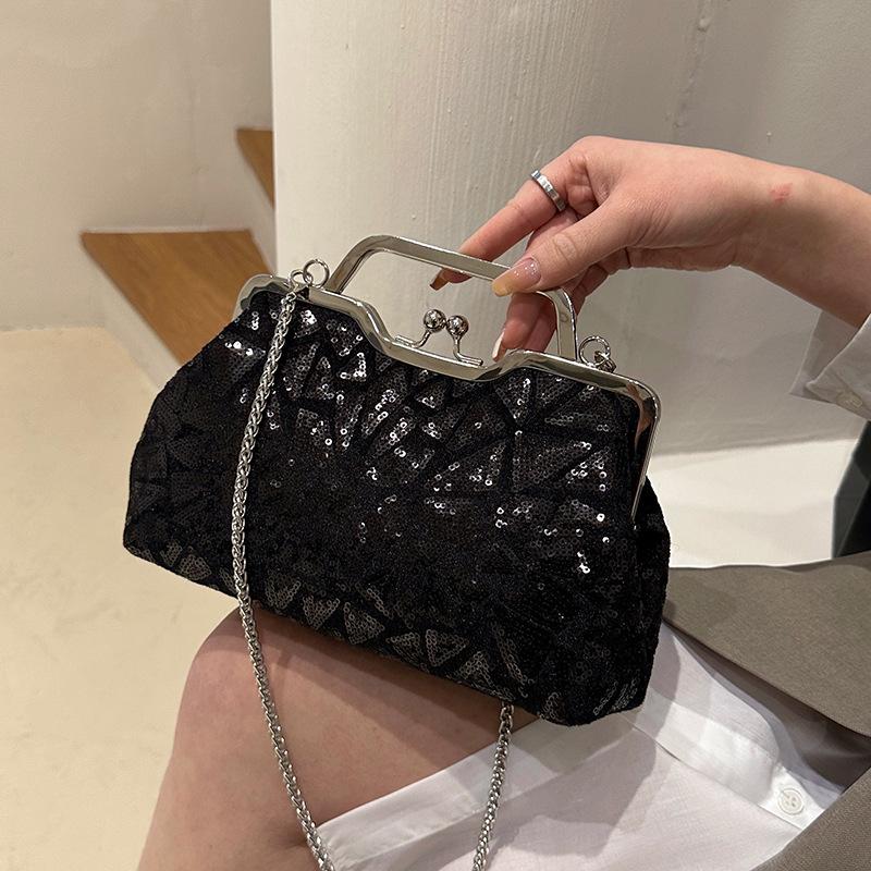 Bag new 2025 European and American fashion sequins colorful portable dinner bag ins women's retro clip shell bag