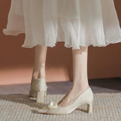 French White Main Dress Wedding Shoes Women's Thick Heels Are Not Tired Feet Satin Engagement Bride High Heels Temperament Bridesmaid Women's Single S
