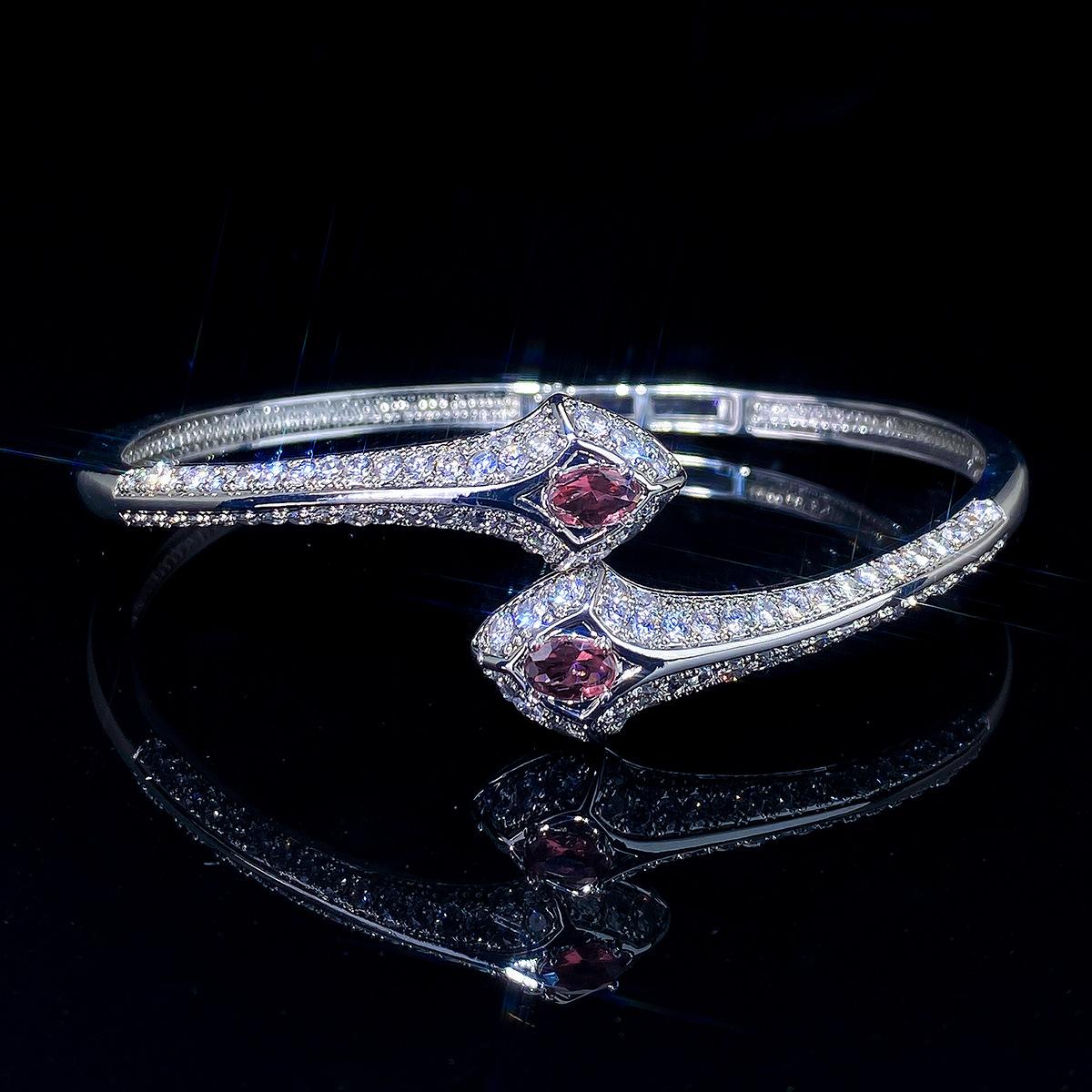 Double Snake Design Niche Full-studded Zirconia