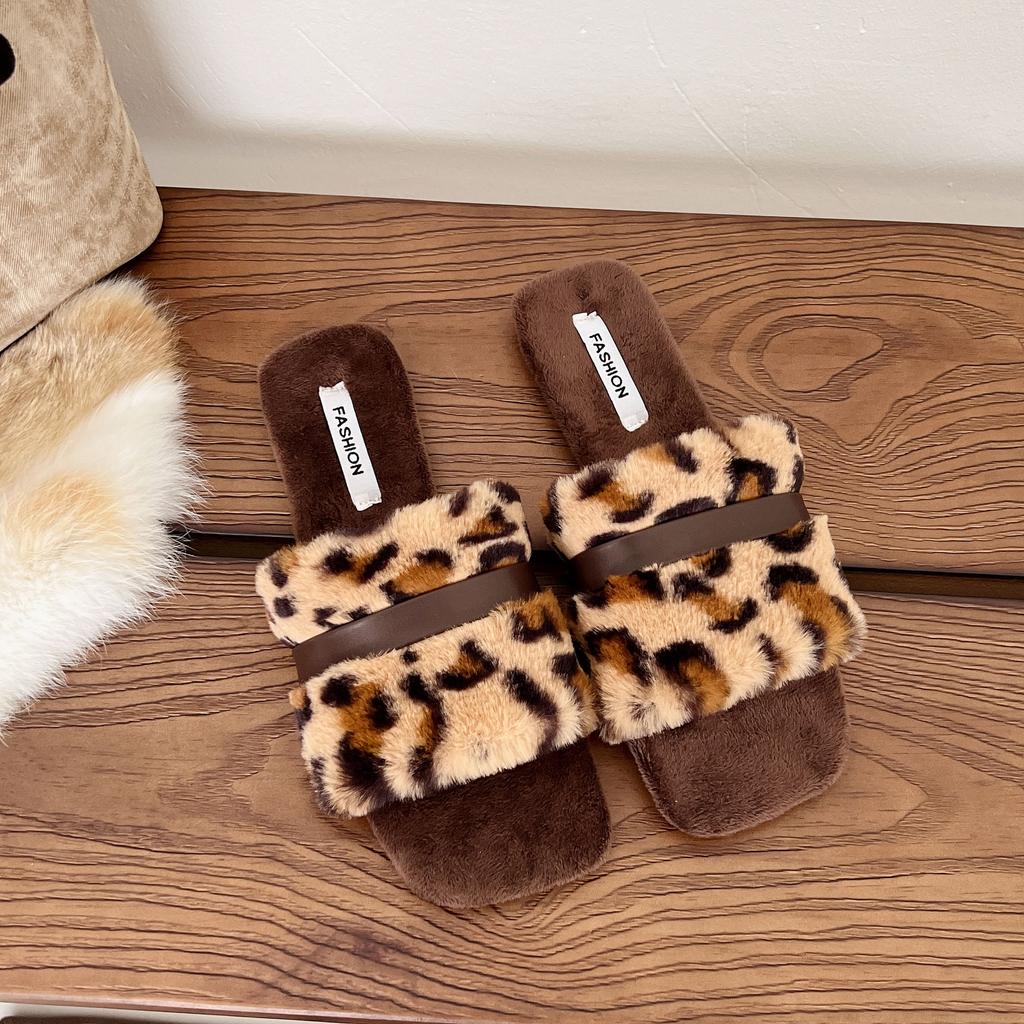 2025 Autumn and Winter New Flat-bottomed Fish Mouth Fashionable and Comfortable Foreign Trade Large Size Lazy Foot Fluffy Slippers Women