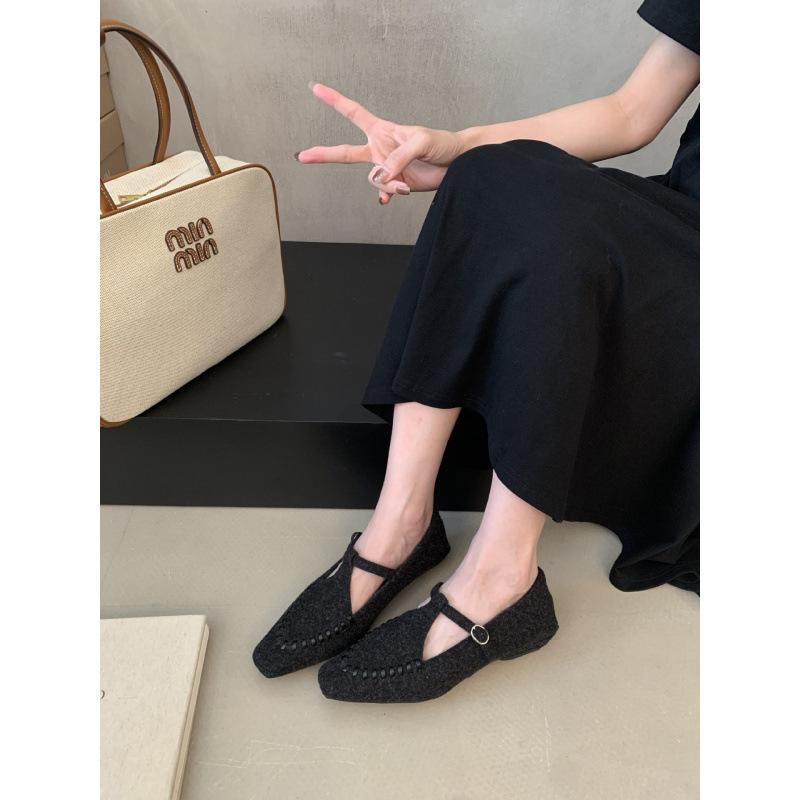 Retro Mary Jane single shoes women's shoes 2025 new spring and autumn loafers pointed woolen single shoes