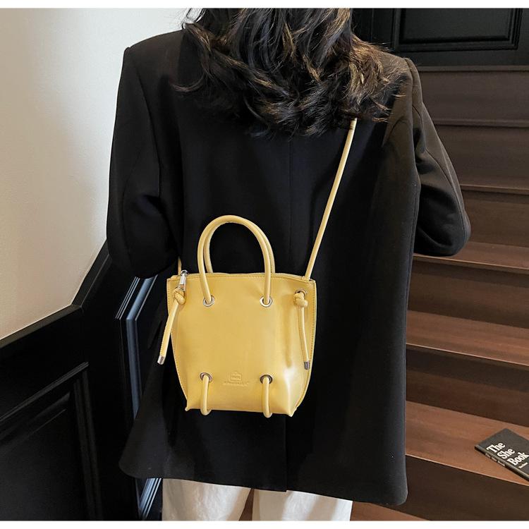High Value Bag Women's New Fashion High Sense Handbag Versatile Large Capacity Shoulder Messenger Bag