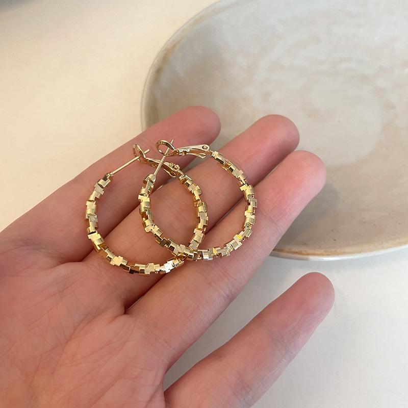 New Sequins Irregular Hoop Earrings Gold Color Metal Round Circles Women's Loop Earrings Rock Style Small Earrings brincos