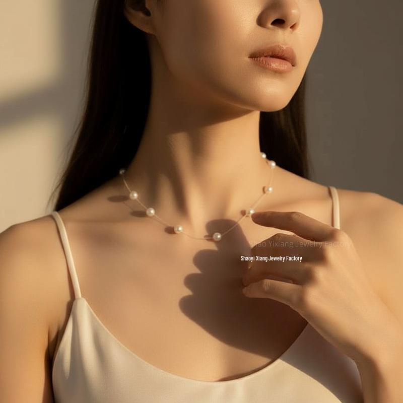 Naszyjnik z Pereł na Przezroczystej Żyłce - Elegancki Niewidoczny Choker dla Kobiet