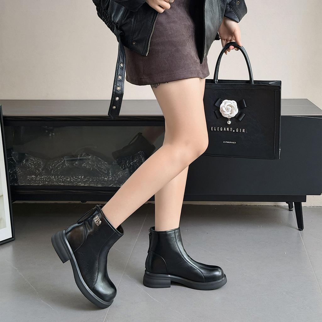 Autumn and winter velvet warm Martin boots women's rear zipper small short boots women's thick-soled casual thin boots women