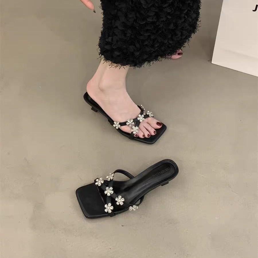 Simple Flower Rhinestone One-word Cool Slippers Women's Summer 2025 New Square Head Open-toed Crossed Strap Stiletto Sandals