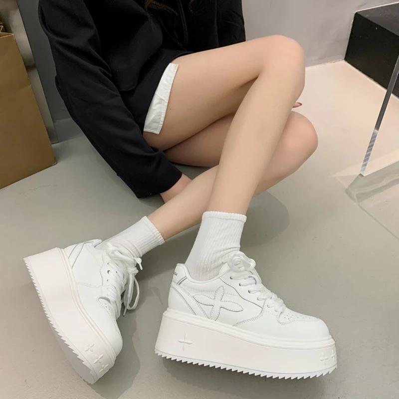 Spring and Autumn New Style Comfortable Height Thick-soled Women's Sports Shoes Fashionable Casual White Shoes