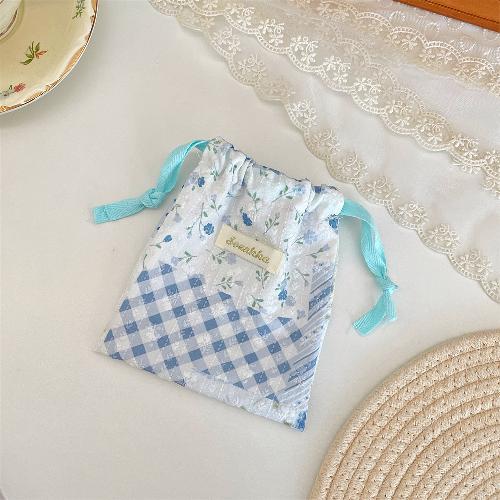 

Ins Style Floral Plaid Patchwork Drawstring Pouch for Women Portable Storage Bag for Jewelry and Cosmetics