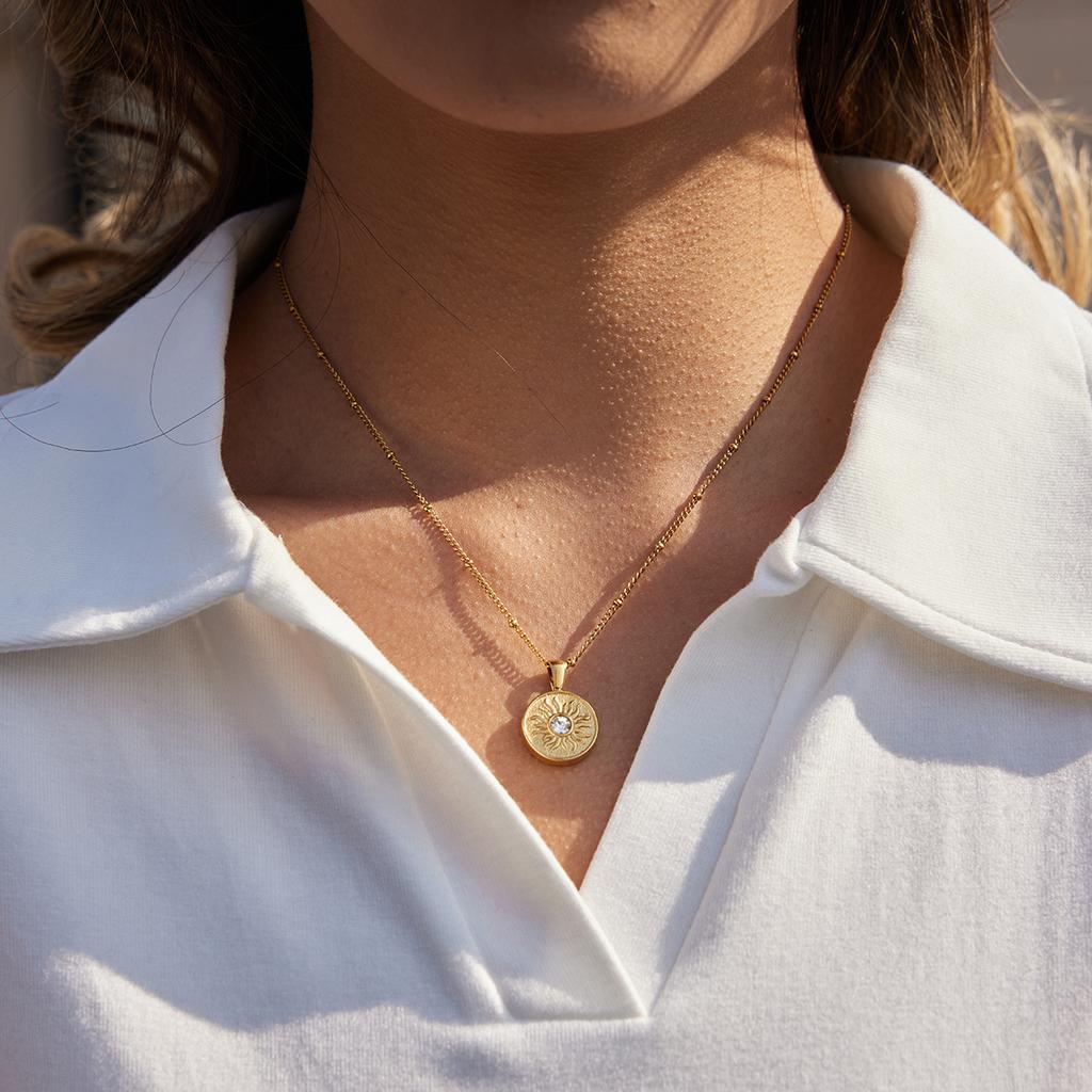 Stainless Steel Sun Moon Double-Sided Pendant Necklace 18K PVD Plated Waterproof Jewelry Gift Accessories