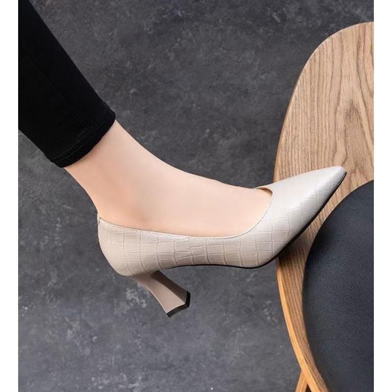Retro burgundy high heels autumn new pointed commuting light mouth stiletto temperament professional single shoes