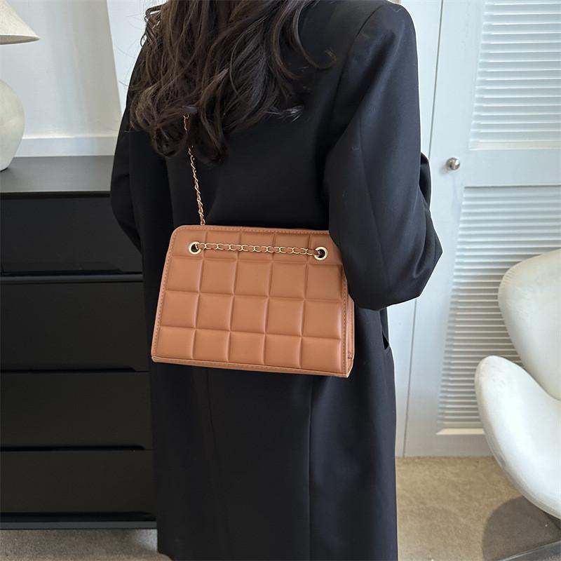 Fashionable 2023 Shoulder Bag For Women Simple Chic Small Square Crossbody Bag