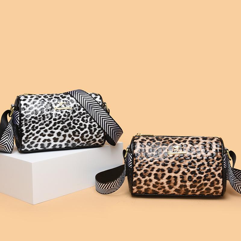 Leopard Print Pillow Bag Large Capacity Autumn Versatile Women's Mother Bag New One-shoulder Crossbody Mobile Phone Bag