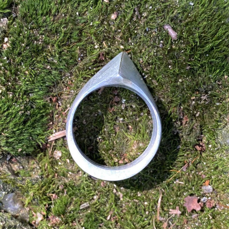 Vacactsilver One Pointed Bold Ring