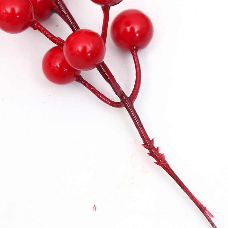 Christmas Crafts Small Red Fruit Cuttings Foam Berries 14 Heads Small Red Fruit Christmas Decorations