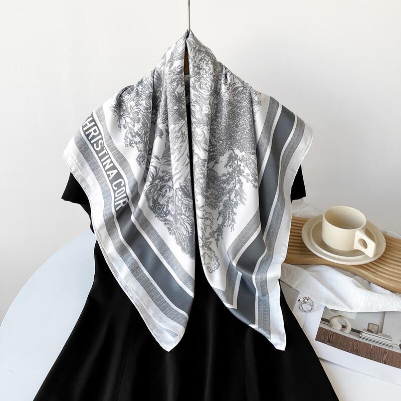 

Элегантный твиловый шарф для женщин от LCsanyp