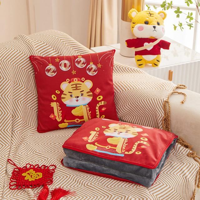 2 In 1 Chinese Style Warm Blanket Pillow Cushion Office Lunch Blanket Warm Flannel Animal Pillow Car Blanket Bedding
