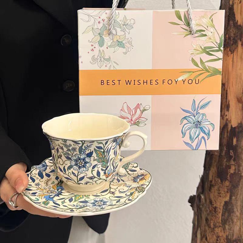 

OLOEY Chinese Retro Ceramic Mug and Saucer Set