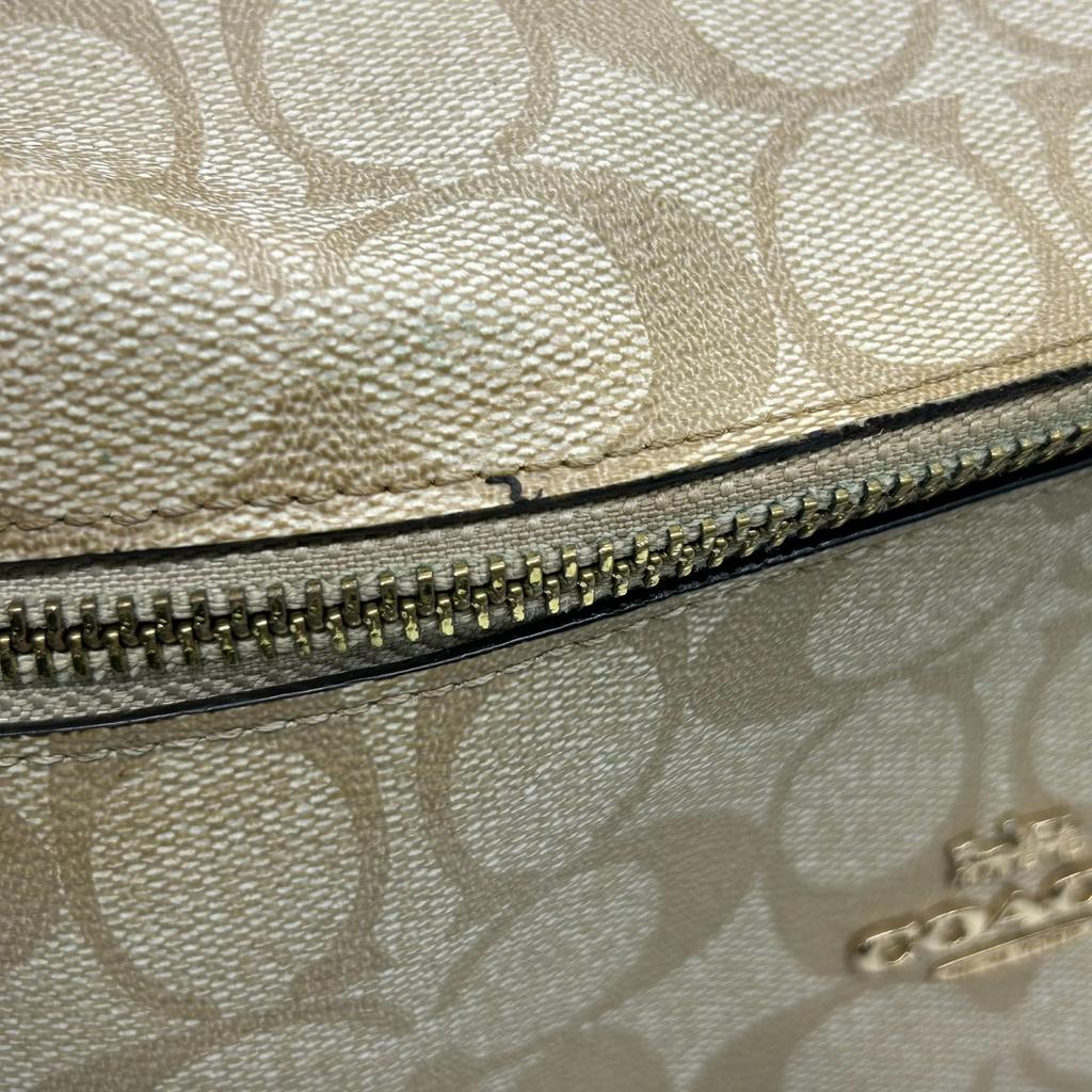 Used COACH Backpack Â· Daypack Signature Medium CharlieBackpack Â· Daypack Beige/white PVC/leather Women