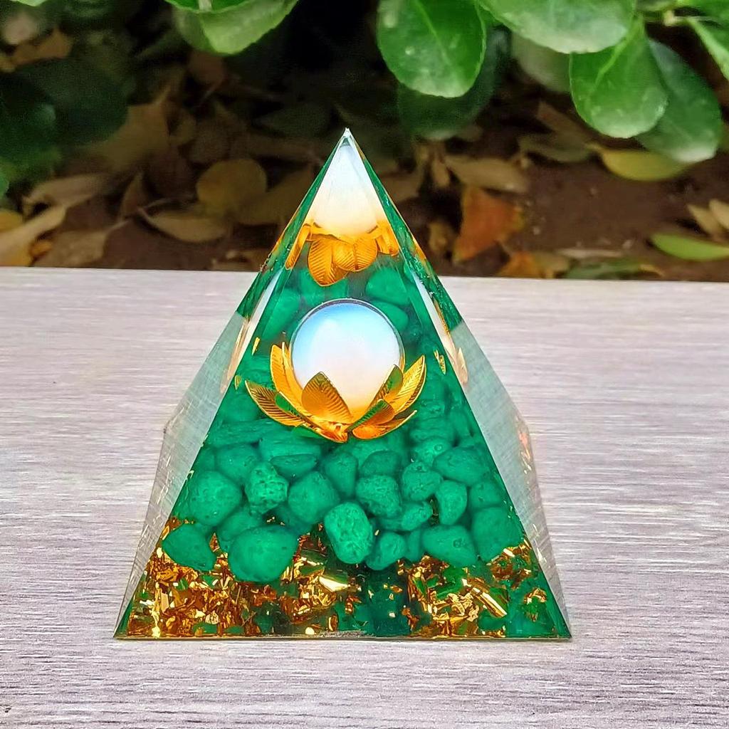 Crystal Stone Pyramid Resin Decor: Home, Office, Car Ornaments