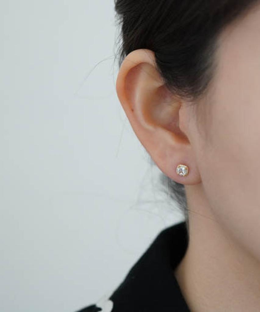 Alleun Silver 925 Square Cubic Point Silver Earrings Bold