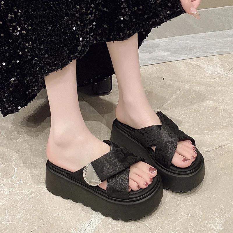 Módní dámské letní pantofle na vysoké platformě 7,5 cm, plátěné klínkové podpatky, nazouváky, robustní sandály pro sladkou dívku s otevřenou špičkou, plážové žabky