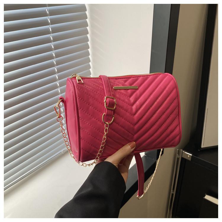 2024 New Fashion Urban Simple Embroidered Diamond Grid Chain Shoulder Crossbody Bag