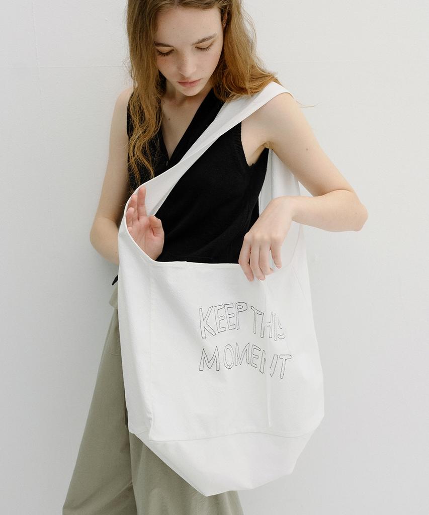 Blank03 Embroidery Big Shoulder Bag (White)