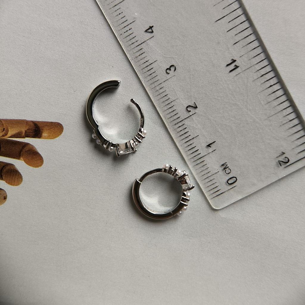 Серебряные серьги с фианитами (2181255)